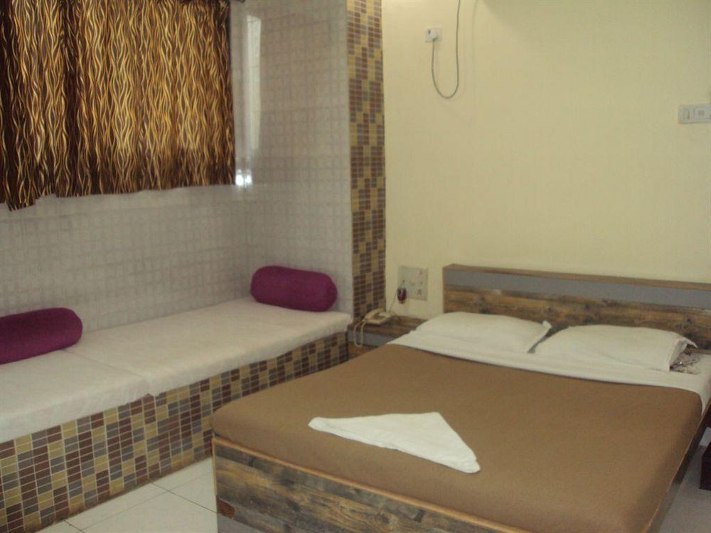 Hotel Sea Sands Bombaim Exterior foto